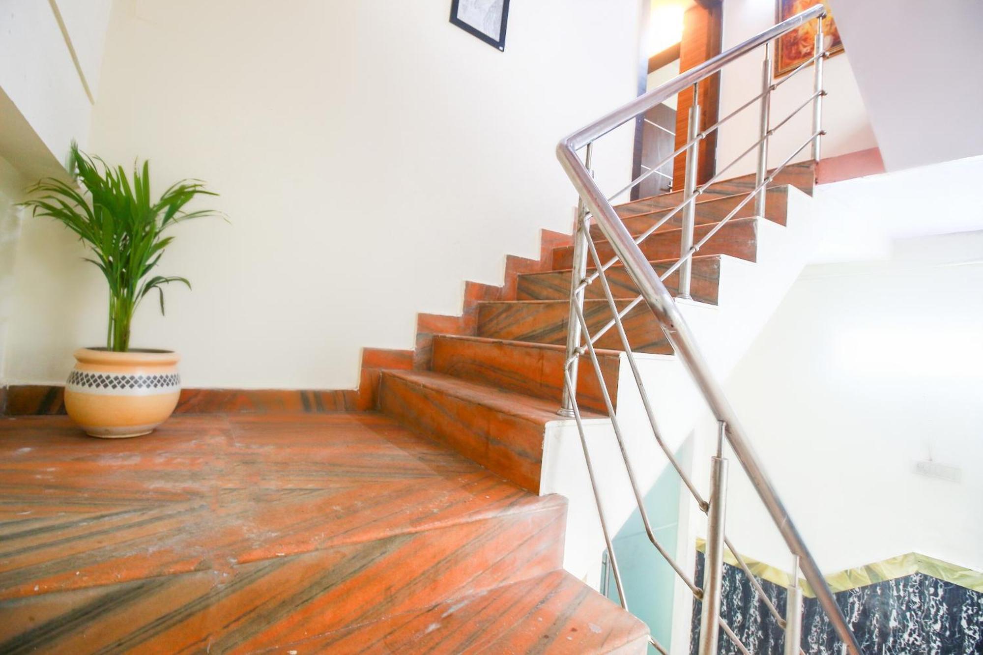 Hotel O Ansh Residency Дели Экстерьер фото